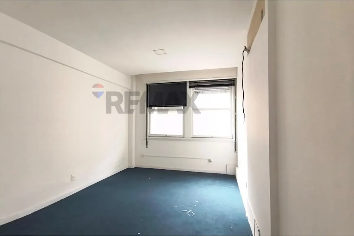 Foto do imóvel Sala com 95m² sendo 3 escritórios a venda na AV Graça aranha