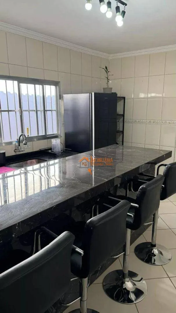 Imagem Casa com 3 dormitórios à venda, 225 m² por R$ 852.000,00 - Vila Augusta - Guarulhos/SP