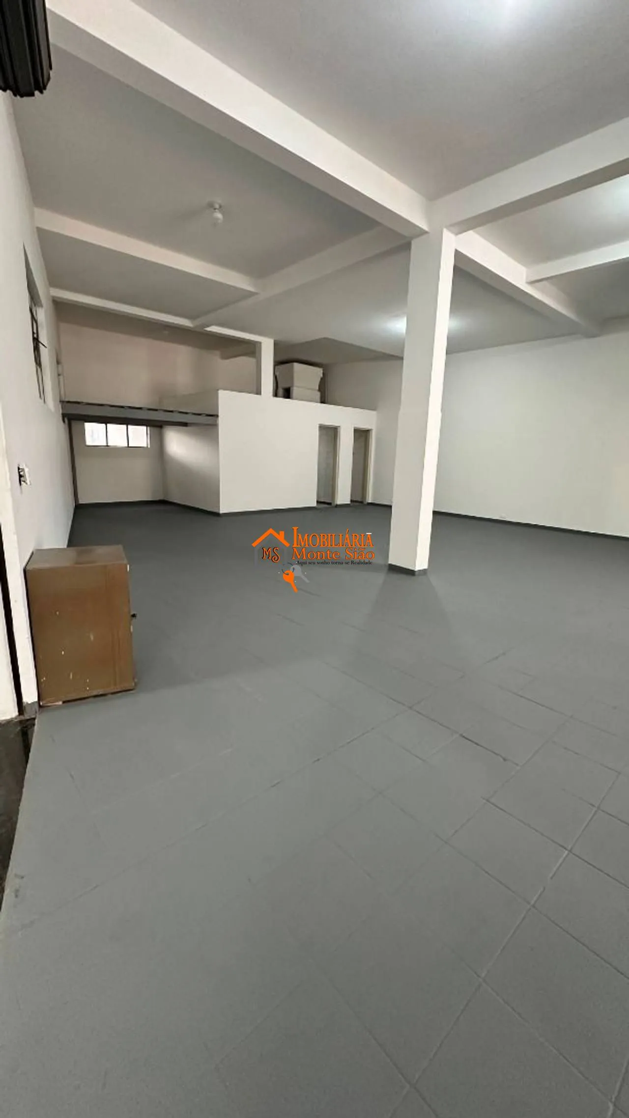 Imagem Salão para alugar, 250 m² por R$ 6.205,00/mês - Vila das Palmeiras - Guarulhos/SP