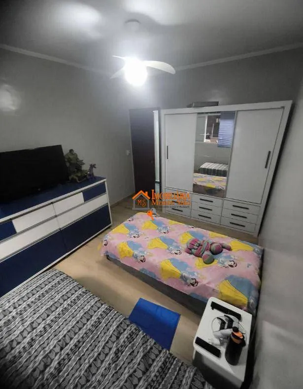 Imagem Sobrado com 3 dormitórios à venda, 356 m² por R$ 970.000 - Jardim Munhoz - Guarulhos/SP