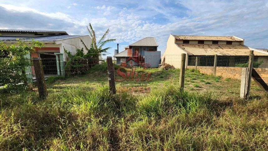 Imagem T714 | Terreno 300m² a 50m do mar, sem construção, Imara