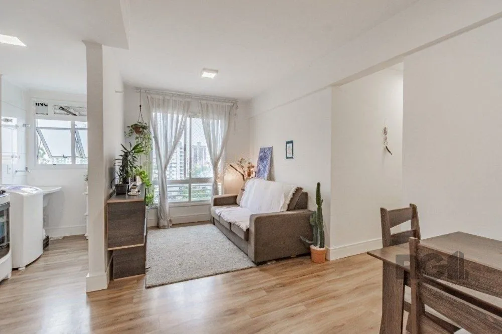 Imagem Apartamento 50m² - 2 dormitórios e 1 vaga no bairro Partenon