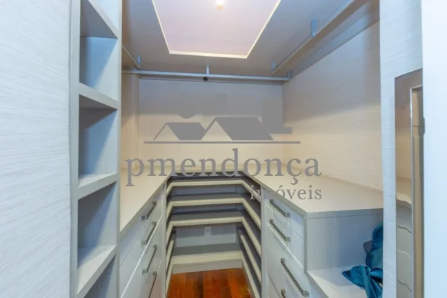 Imagem Apartamento em Perdizes com 198m², 3 quartos ( 1 su­te ) e 1 vaga.