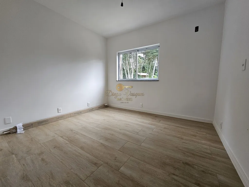 Imagem Casa em Condomínio para Venda em Teresópolis / RJ no bairro Vargem Grande