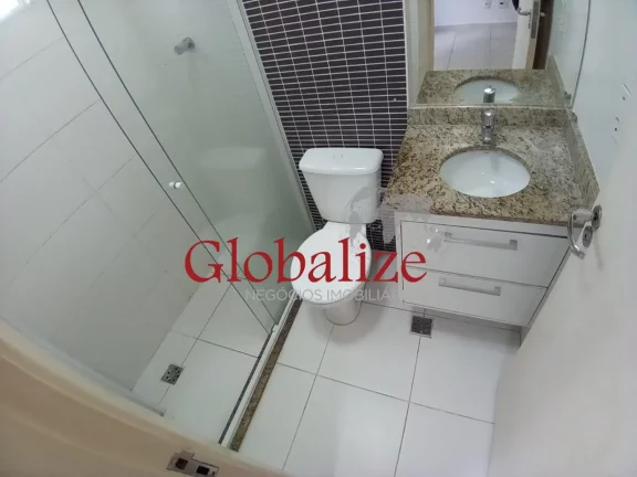 Imagem Casa triplex com 84m², 2 suítes, garagem fechada e churrasqueira por R$530.000,00
