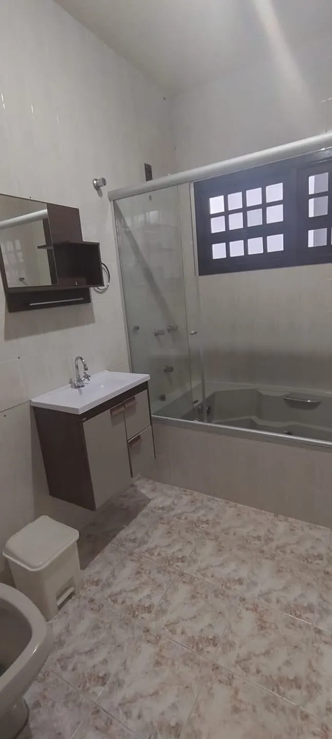 Imagem Sobrado à venda, Vila São Judas Tadeu, Pindamonhangaba, SP