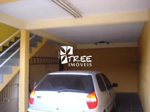 Imagem Casa localizada no bairro Recanto Primavera com 3 dormitórios sendo 1 suíte, 2 salas, cozinha, churrasqueira, 4 vagas para automóveis.