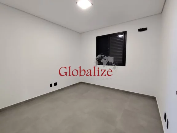 Imagem Casa Sobreposta Alta com 4 suítes, piscina e duas vagas no bairro do Boqueirão por R$2.085.000,00