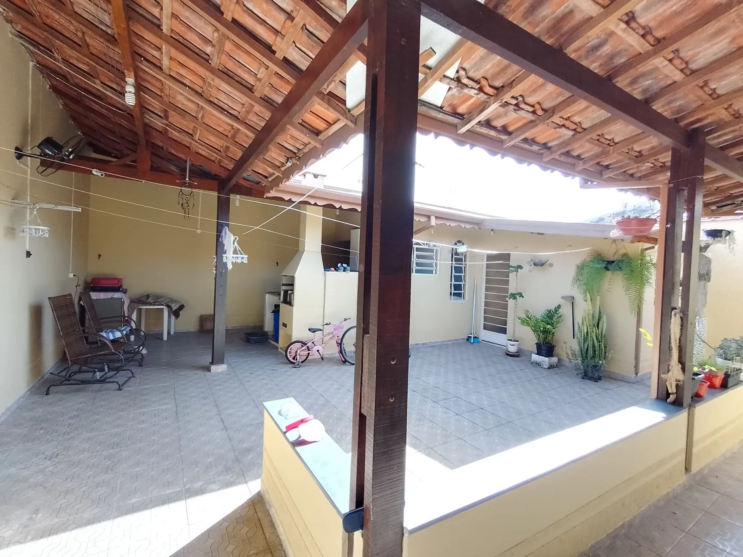 Imagem Casa à venda 3 Quartos, 1 Suite, 5 Vagas, 300M², Jardim Gurilândia, Taubaté - SP