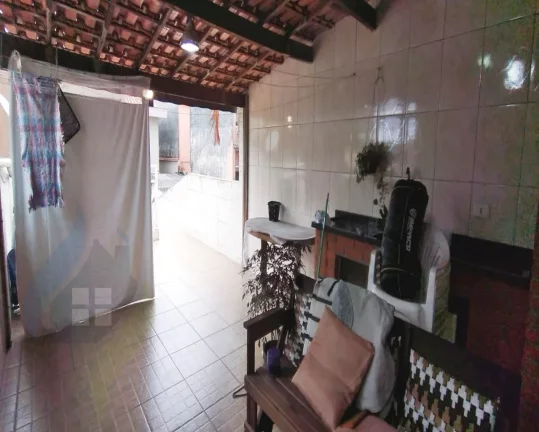 Imagem Sobrado de 3 dorms, 3 banheiros e 2 vagas, com 175m², em Vila Florida, São Bernardo do Campo