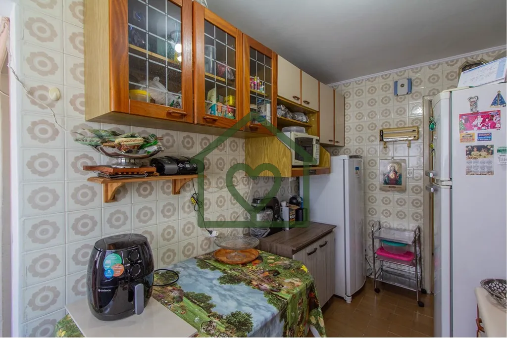 Imagem No Bairro Santana, apartamento 2 dormitórios, frente com sol da manhã, cozinha, área de serviço ...