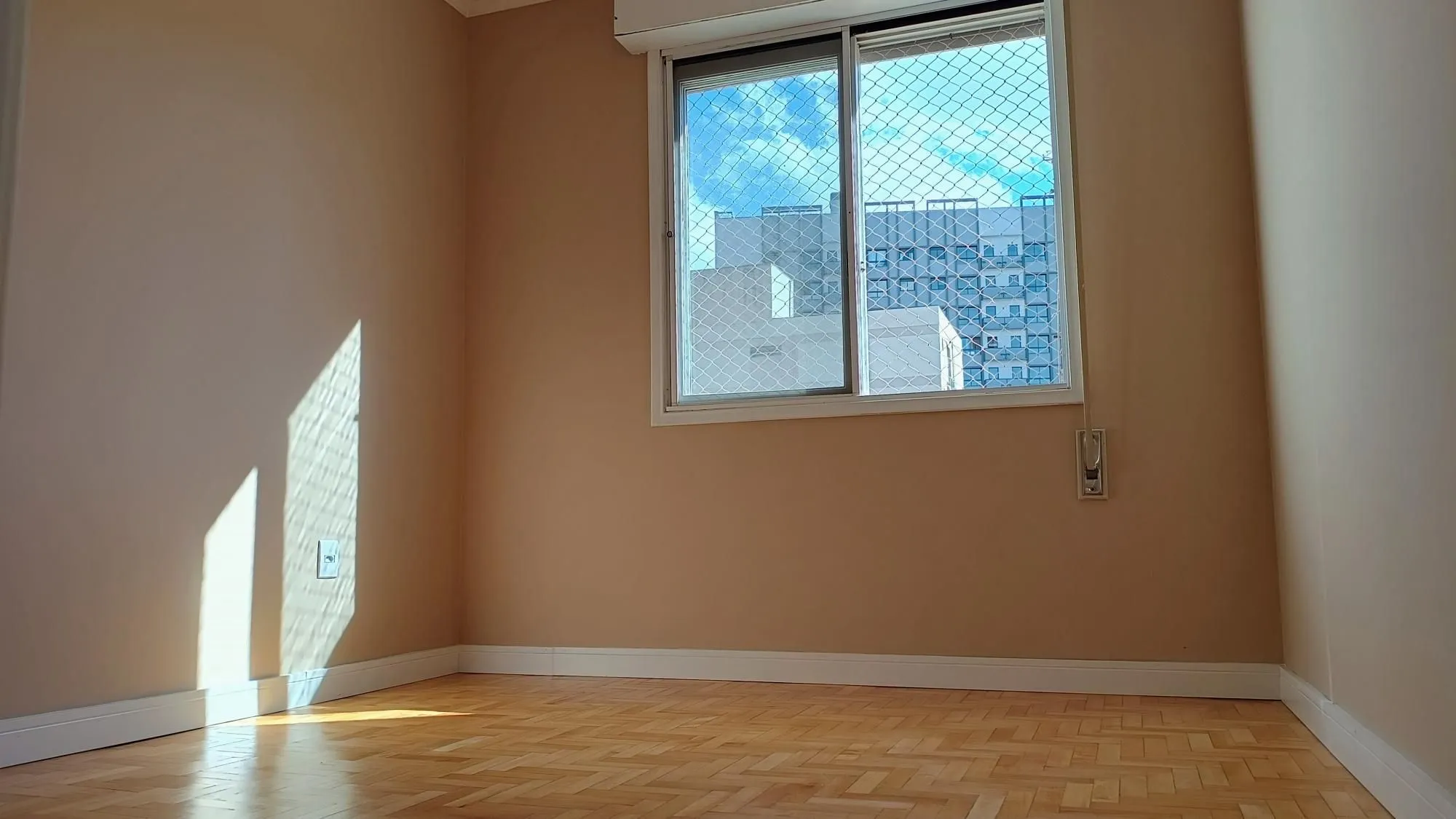 Imagem Apartamento 3 dormitórios 1 vaga no Bairro Floresta