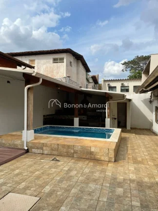 Imagem Elegância e Segurança: Casa em Bolsão no Jardim das Palmeiras. Viva com tranquilidade total a uma...