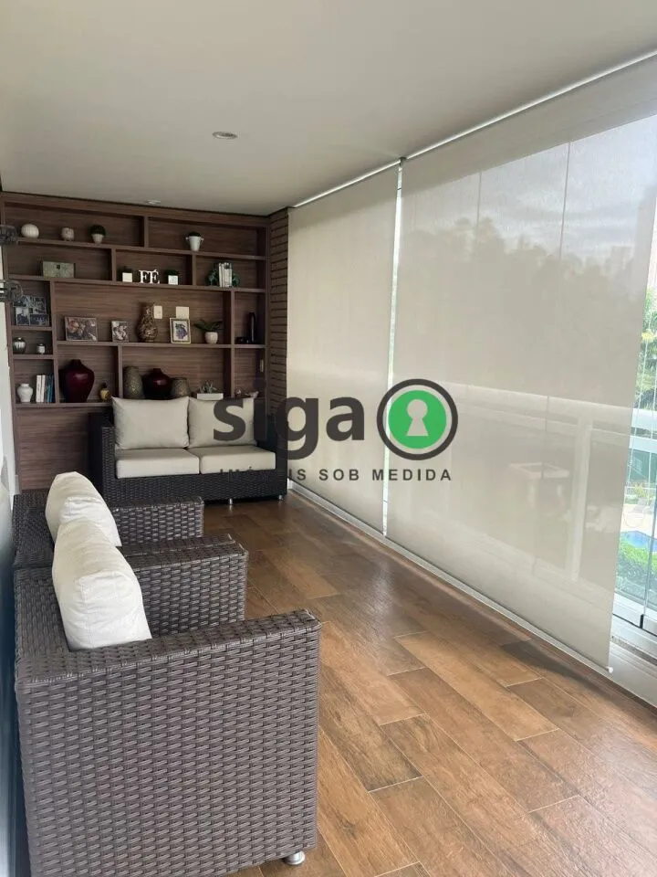 Imagem Apto à Venda com 200m², 3 suites, 4 vagas, mobiliado, no Panamby