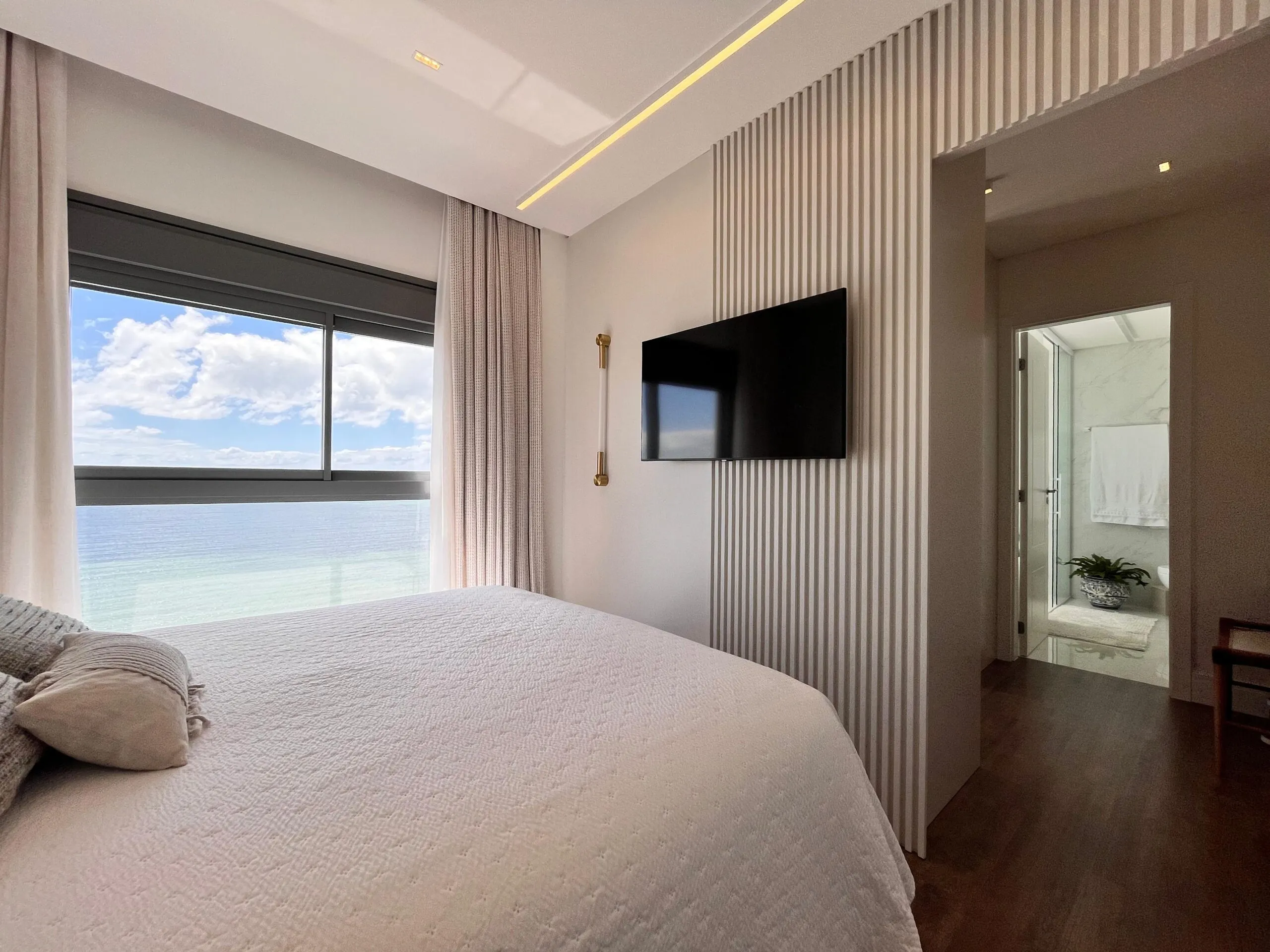 Imagem Apartamento com vista para o mar à venda com 166m2 por R$ 9.150.000,00