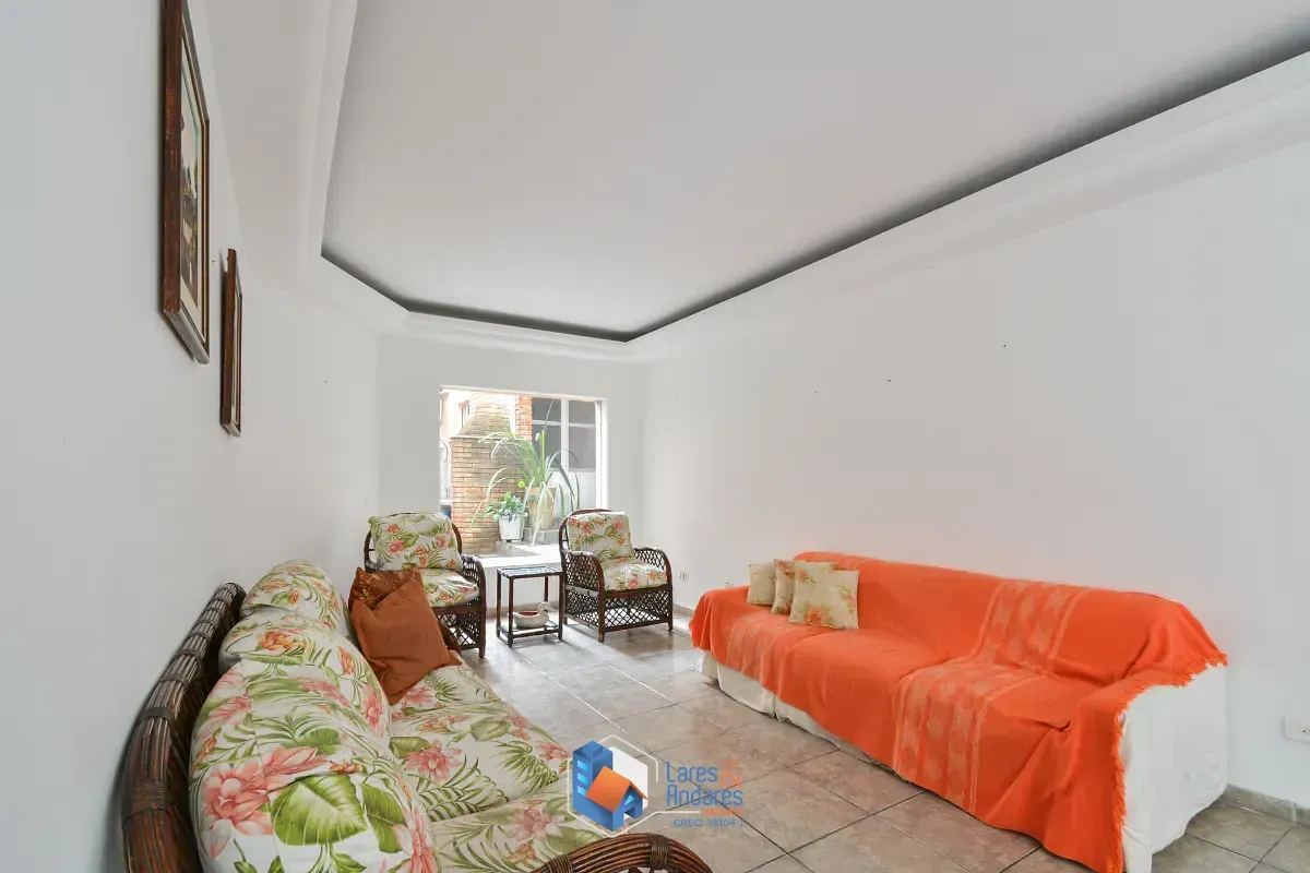 Imagem Casa de vila para venda em Cambuci com 3 quartos, sendo 3 suítes, 200m²
