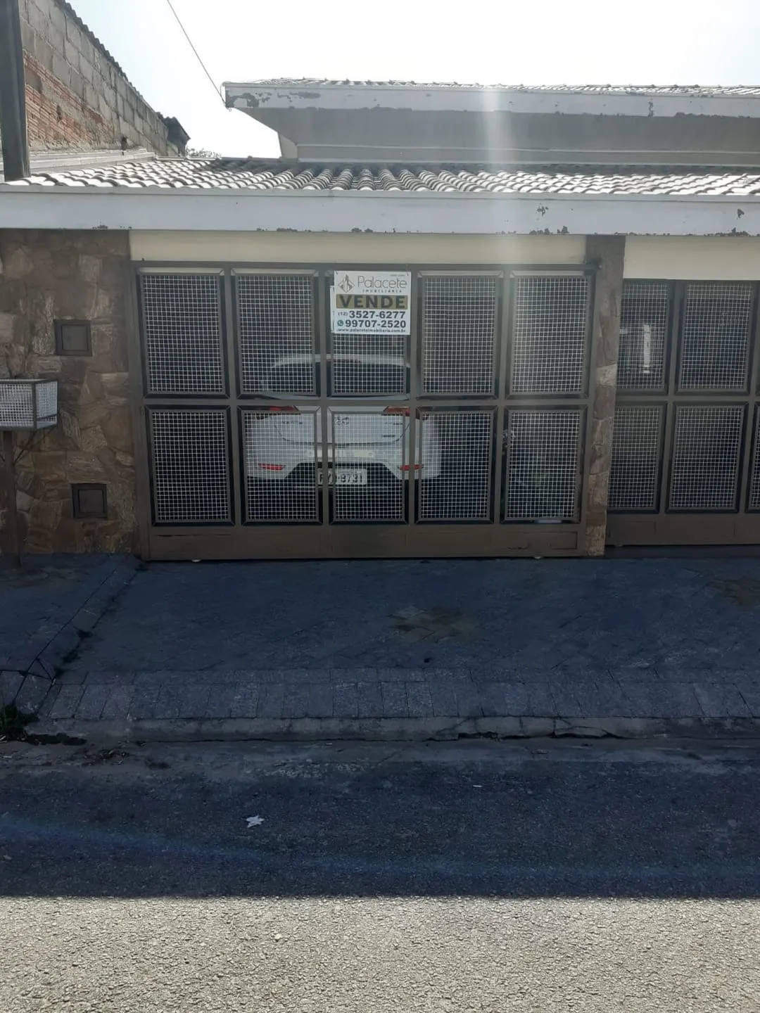 Foto do imóvel Casa à venda 3 Quartos, 1 Suite, 2 Vagas, 250M², Vila Rica, Pindamonhangaba - SP