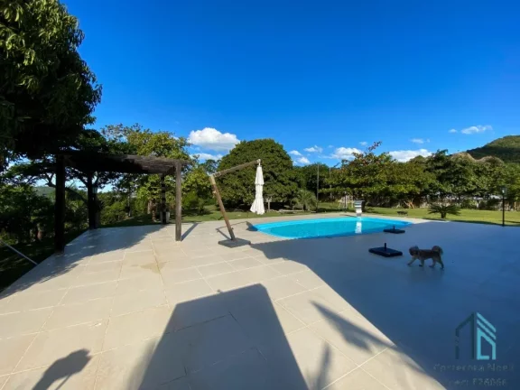 Imagem Sítio Lindo, com uma bela cachoeira, com cabanas e casa, em Governador Celso Ramos - SC