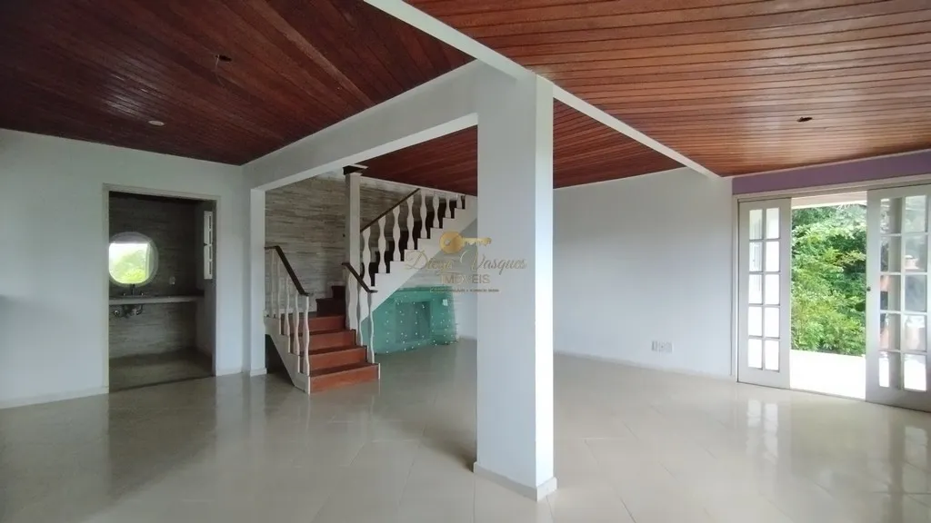 Imagem Casa em Condomínio para Venda em Guapimirim / RJ no bairro Centro