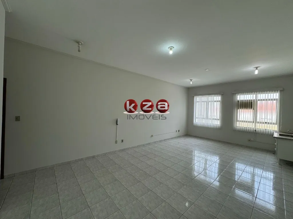 Imagem Sala Comercial para Locação na Vila Negrello, Centro, Valinhos-SP: 1 Sala, 1 Banheiro, 45m²!