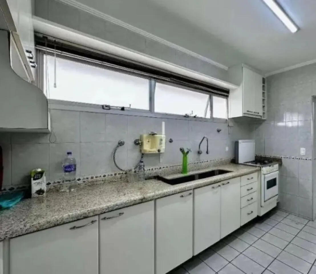 Imagem Cobertura Reformada com Vista Panorâmica, Piscina e 4 Dormitórios no Campo Belo.