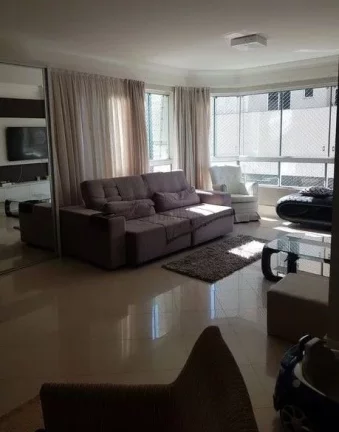 Imagem Ótimo apartamento quadra mar em Balneário Camboriú.