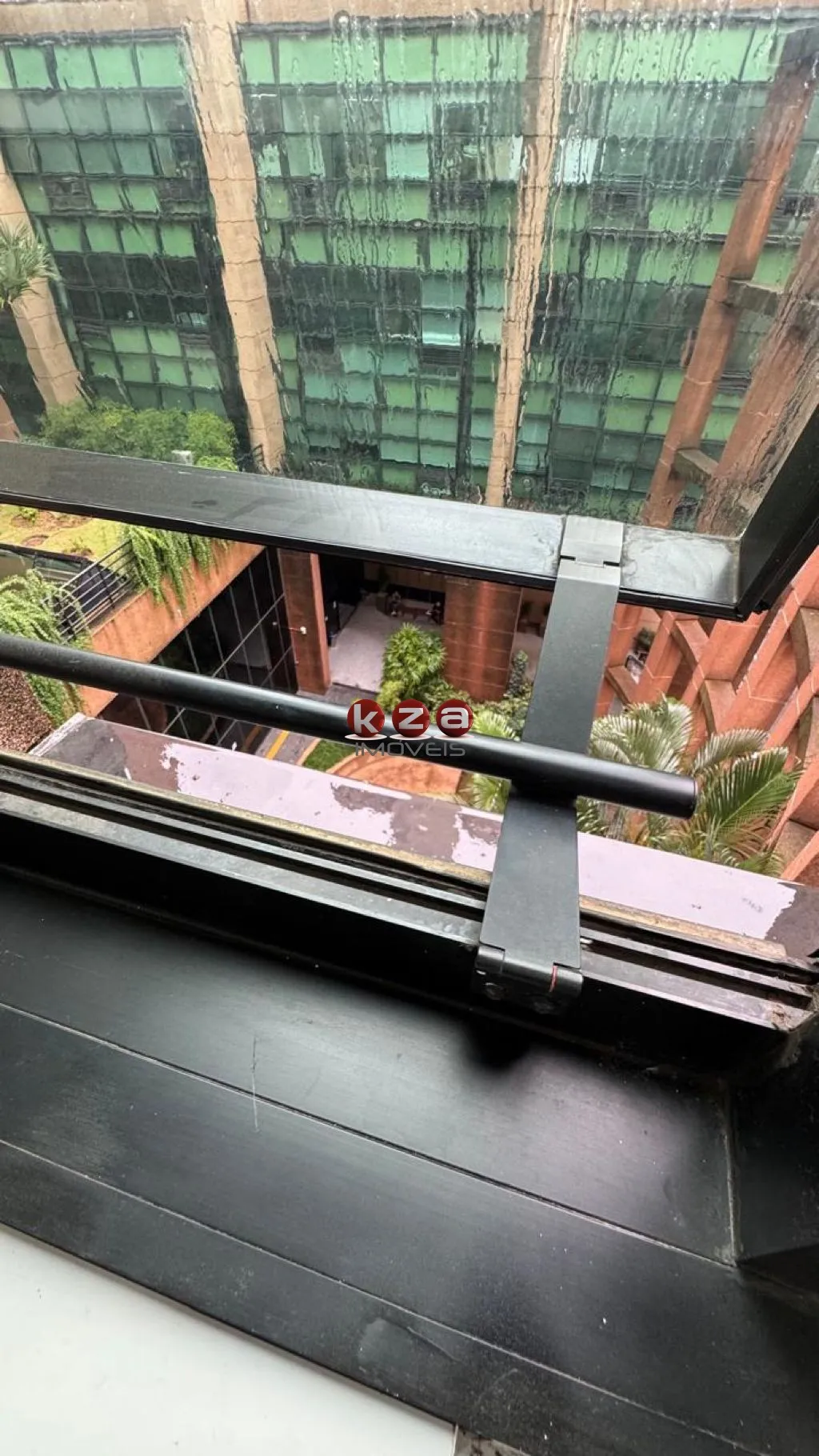 Imagem Sala comercial com 85 metros no Edificio Banco América do Sul, em Campinas-SP, 2 salas, 2 banheiros, 2 vagas.