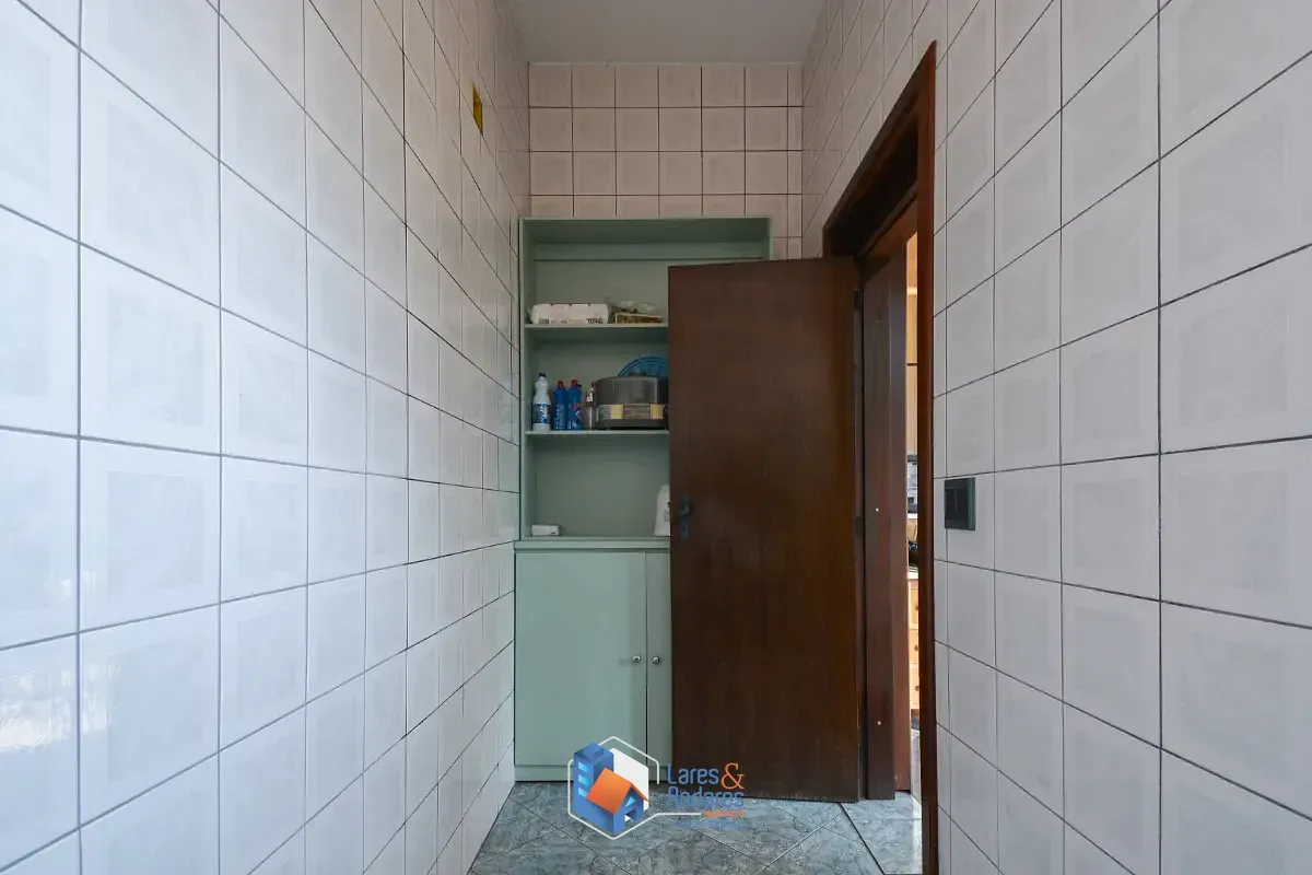 Imagem Casa comercial para venda em Paraíso, 750m²