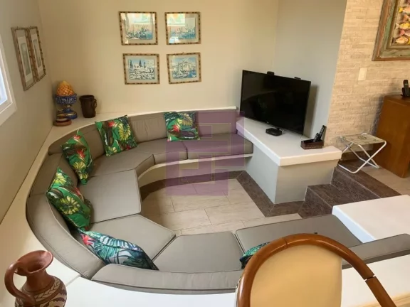Imagem Linda casa à venda na Praia da Enseada!!