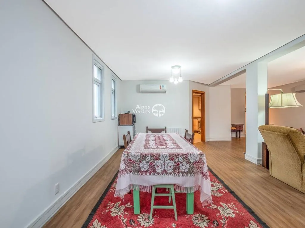 Imagem VENDE-SE APARTAMENTO COM 4 SUITES PROXIMO A RUA COBERTA DE GRAMADO