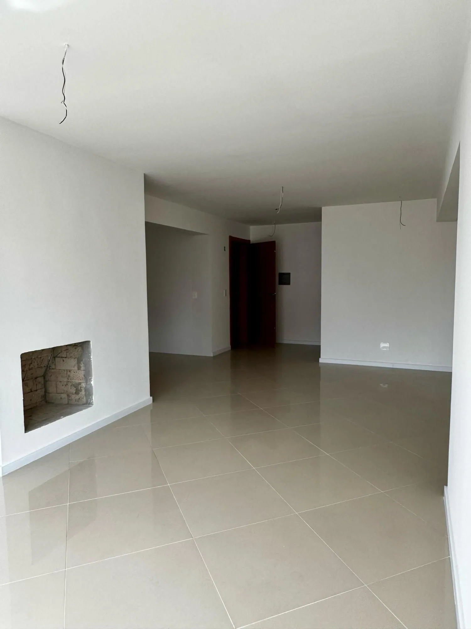 Imagem EXCELENTE APARTAMENTO NOVO Á VENDA - Passo da Areia | Porto Alegre