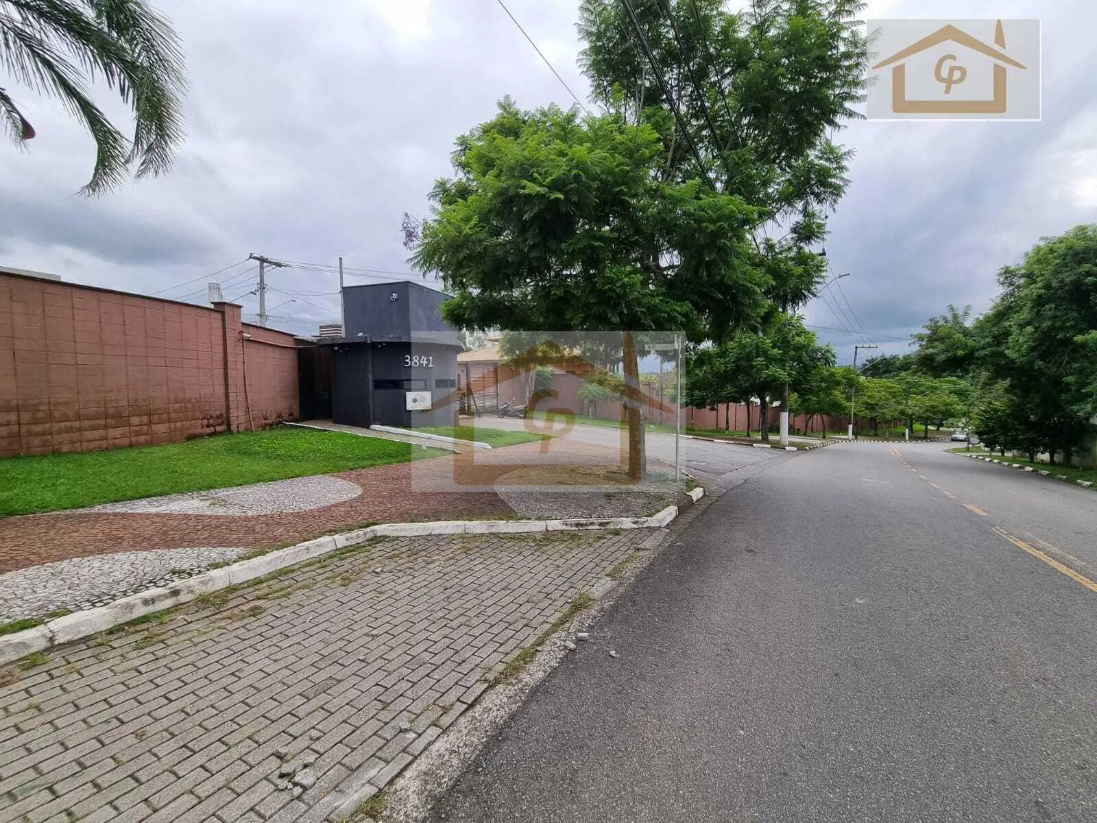 Imagem Alto Padrão, Residencial Golf Village, 534 metros