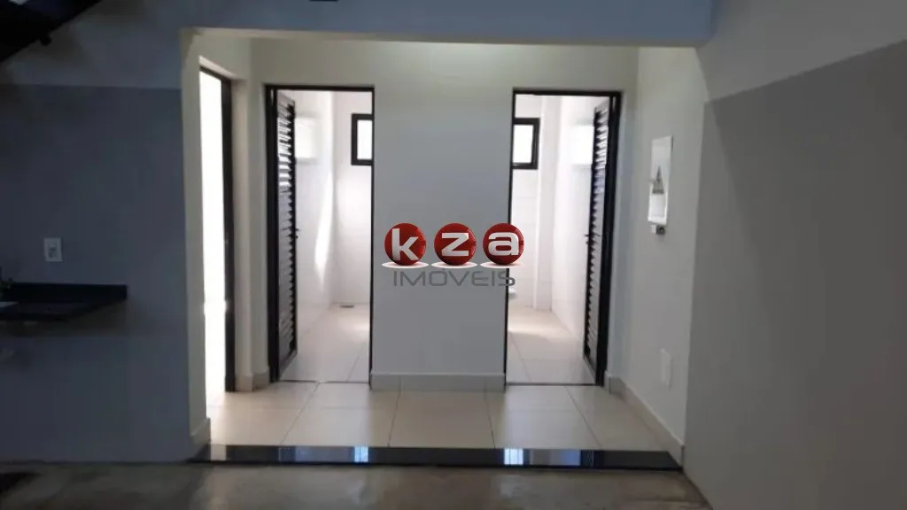 Imagem Barracão Industrial para Locação em Valinhos-SP, Loteamento Nova Espírito Santo: 1 sala, 3 banheiros, 3 vagas, 300m².