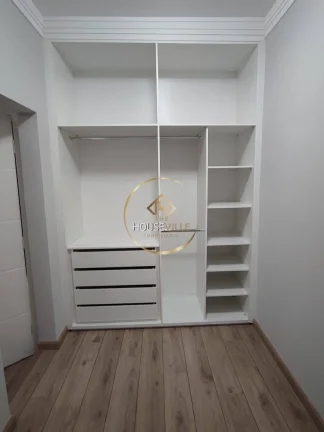Imagem Sobrado, 3 Suítes, 300m², Condomínio Floradas do Paratehy.
