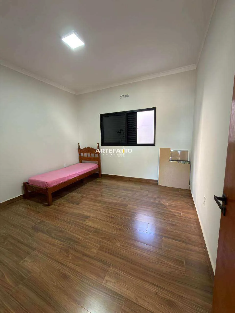 Imagem Sobrado à venda em Franca, Residencial Tellini, com 3 quartos, 208m2