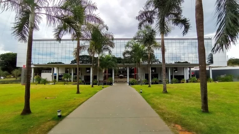 Imagem SALA COMERCIAL em BRASÍLIA - DF, ZONA INDUSTRIAL