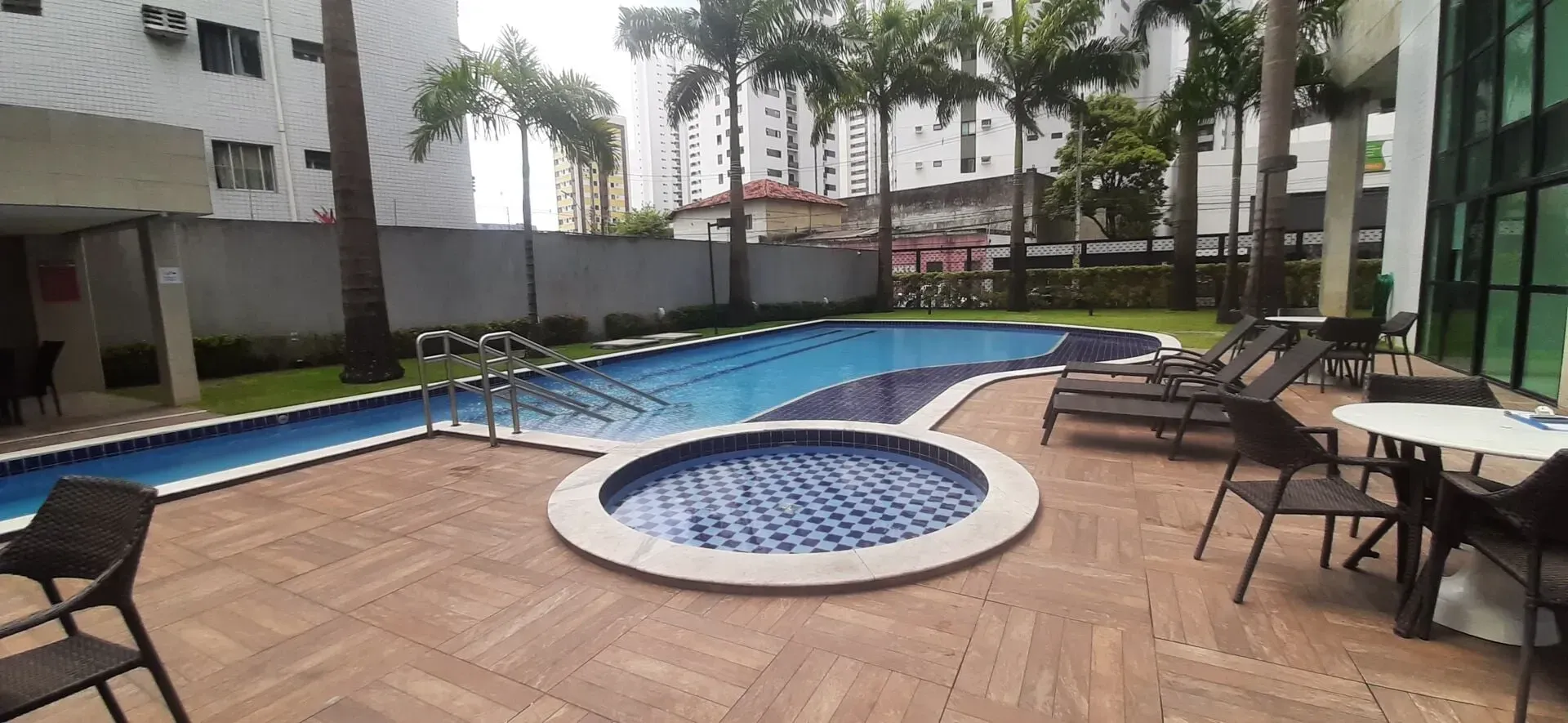 Imagem Apartamento com 1 Quarto à Venda, 32 metros em Rosarinho - Recife