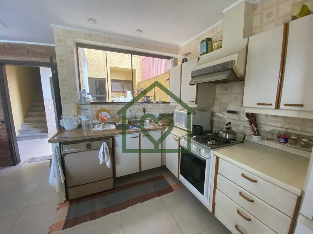Imagem Ótima casa no Jardim do Salso, com 2 pavimentos, sendo o pavimento superior com 3 amplos dormitóri...