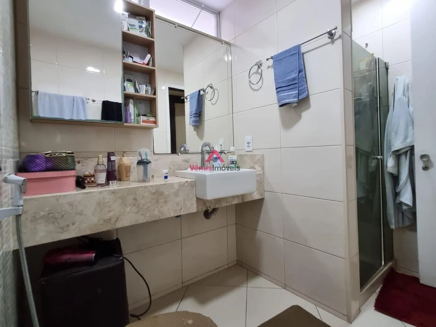 Imagem Casa em Condomínio para Venda em Rio de Janeiro, Campo Grande, 3 dormitórios, 1 suíte, 3 banheiros, 2 vagas