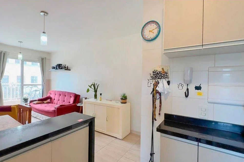 Imagem Apartamento de 3 dormitórios à venda no Bairro Teresópolis, Porto Alegre.
