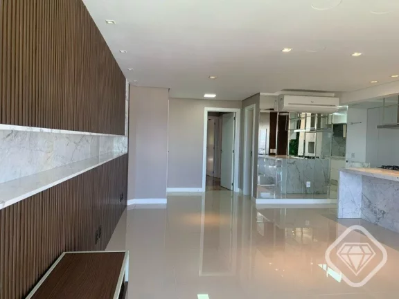 Imagem Apartamento Mobiliado com Suíte e Vista para o Pôr do Sol

Brilhante Imóveis apresenta este belí...