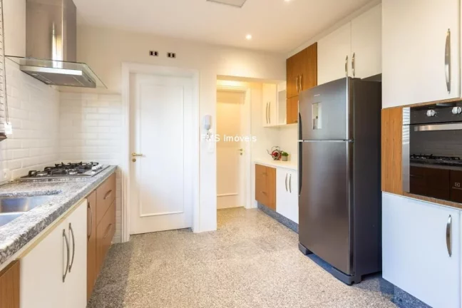 Imagem Apartamento de luxo na Vila Suzana, São Paulo-SP, com 4 quartos, 4 suítes e 387m² de área.