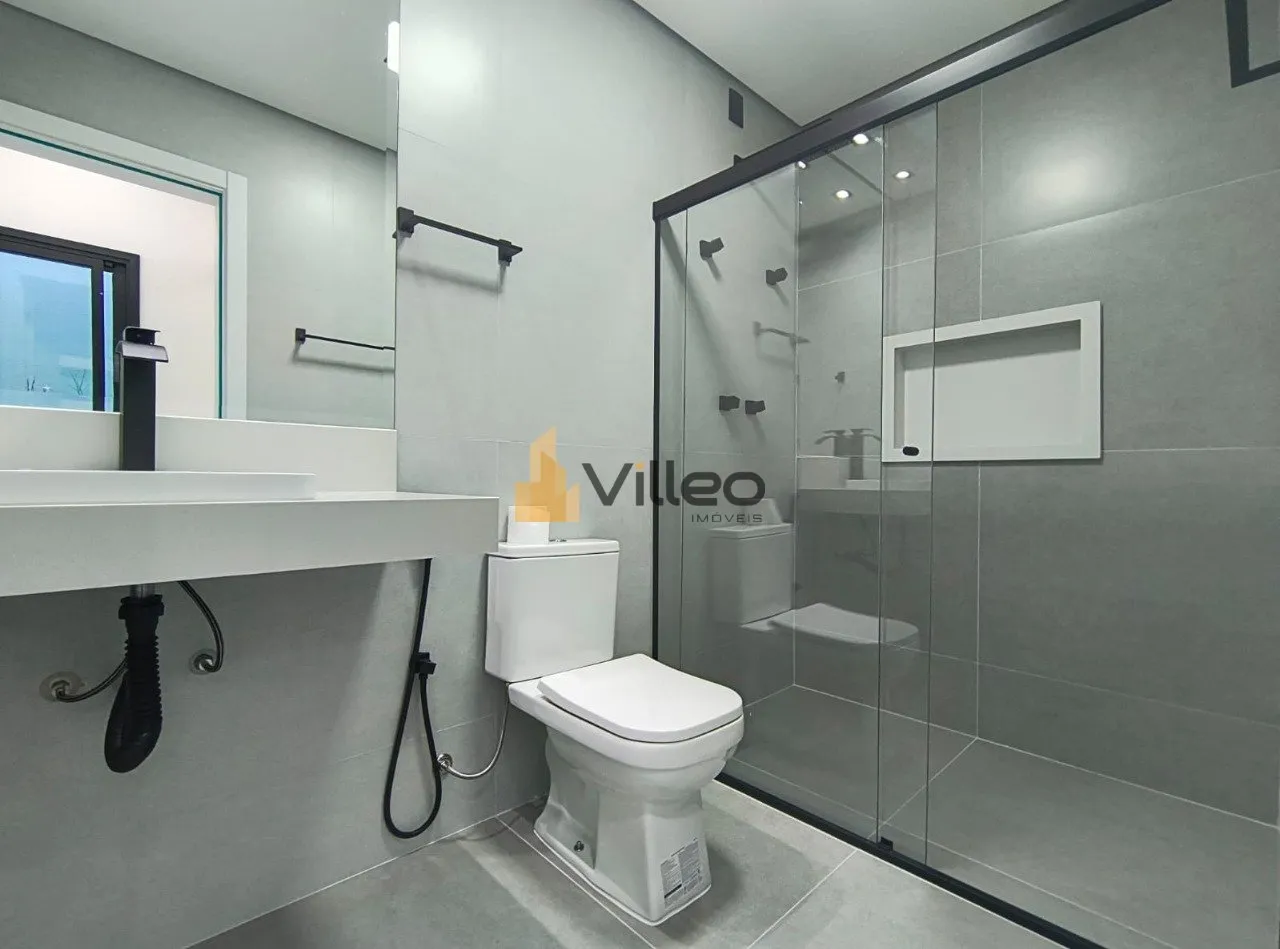 Imagem Viva a experiência de morar em uma residência que traduz elegância, funcionalidade e bem-estar. L...