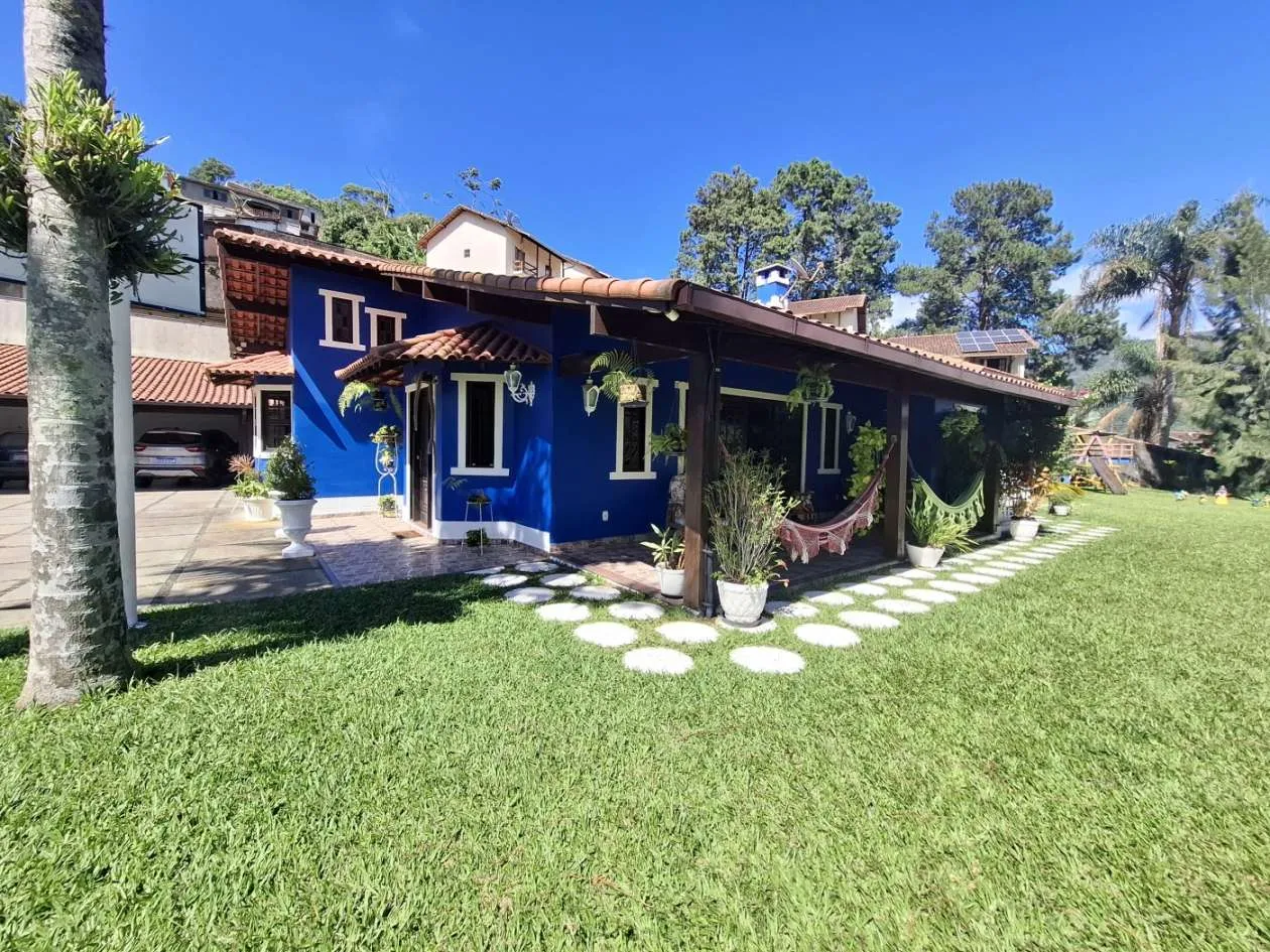 Imagem Casa para Venda em Teresópolis / RJ no bairro Araras