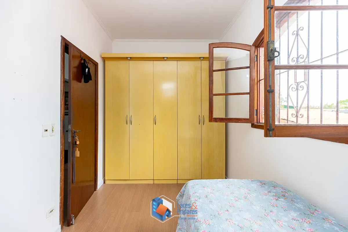 Imagem Sobrado para venda em Jardim Kioto com 7 quartos, sendo 2 suítes, 364m²