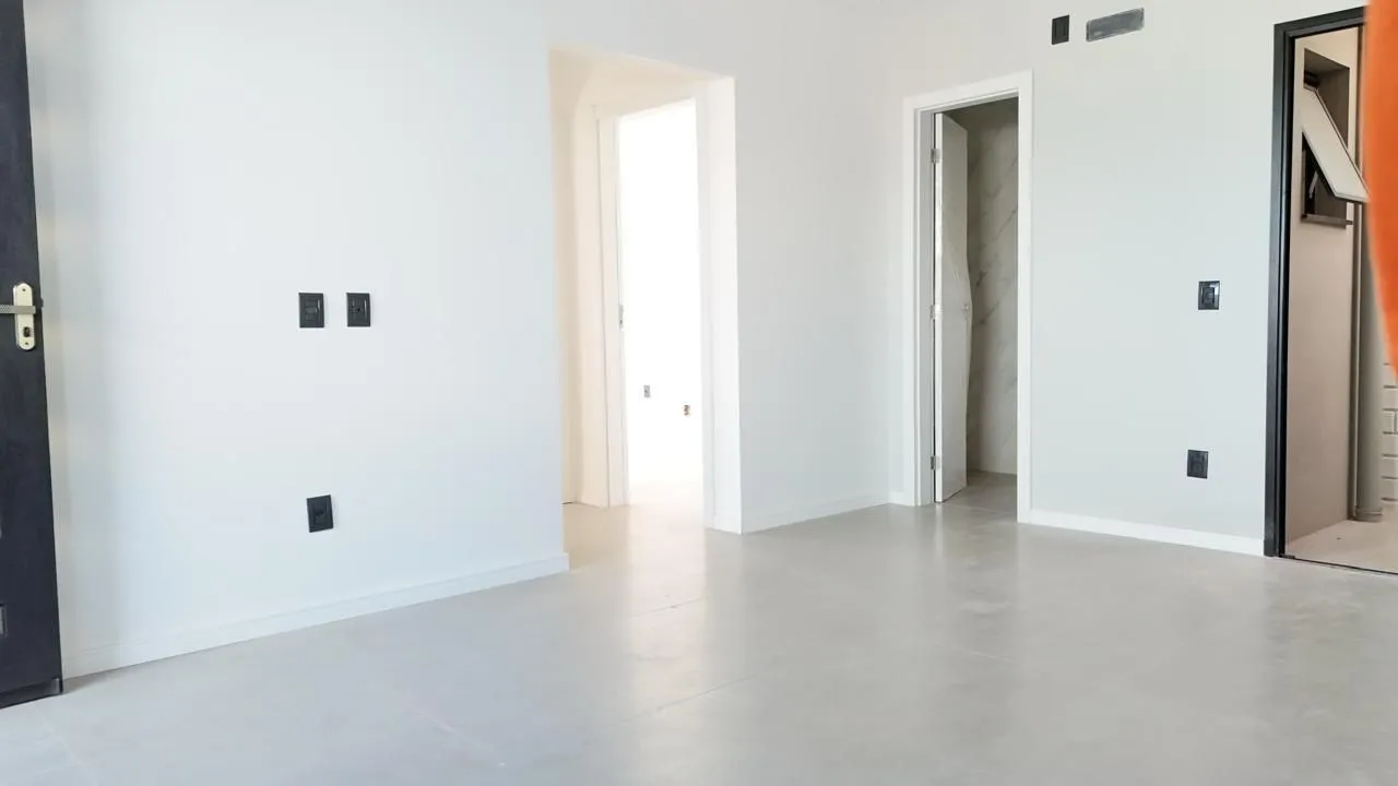Imagem Oportunidade! 2 Dorms (1 Suíte) | Garagem 2 Carros | Excelente Localização em Canoas