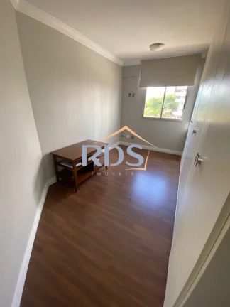 Imagem Vende apartamento de 158m² com 3 dormitórios e duas vagas no Caxingui