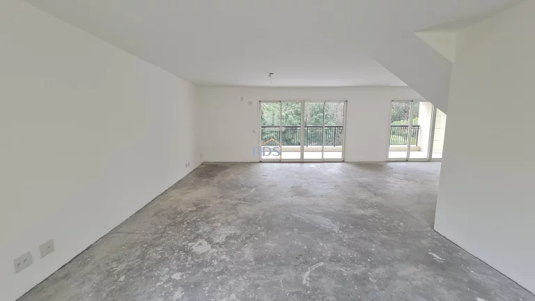 Imagem Vende apartamento cobertura no contrapiso de 510m², com 4 suítes, 5 vagas, depósito e piscina privativa