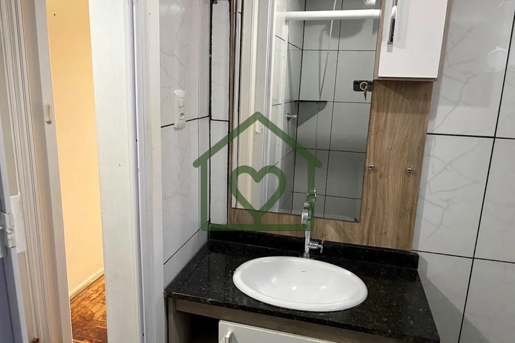 Imagem Excelente apartamento de dois dormitórios com 59m², localizado no segundo andar, ideal para famíl...