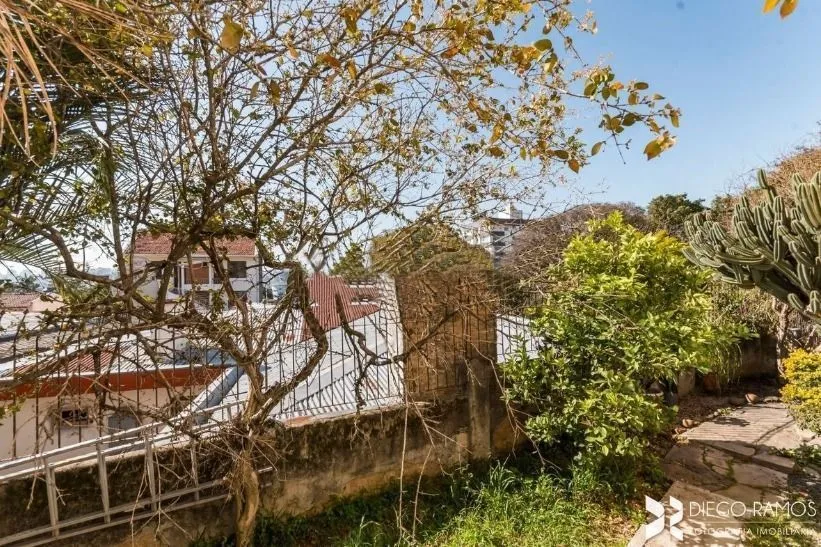 Imagem Casa para Venda - 190m², 4 dormitórios, sendo 1 suites, 2 vagas - Partenon
